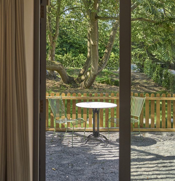 Garden terrace Stable bedroom