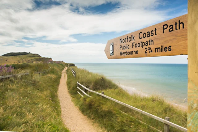 The coast is calling. 🌊

For big skies, miles of coastline and country walks on your doorstep, book an escape to our Big House. 

To find out more, tap the link in our bio

#thecoastiscalling #staybythesea #bigskies #norfolkskies #norfolkcoastpath #themaltings #themaltingsweybourne #northnorfolk #norfolkcoast #norfolkstay #holt #sheringham